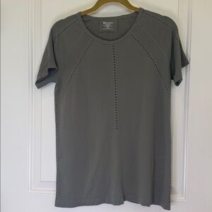 Athleta Foothill Olive Green Short Sleeve Top Sz M